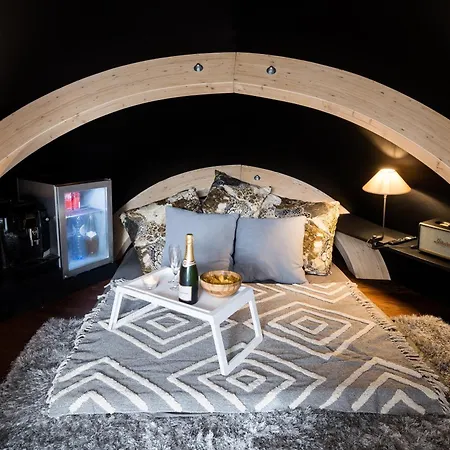 Room8 Luxury Glamping